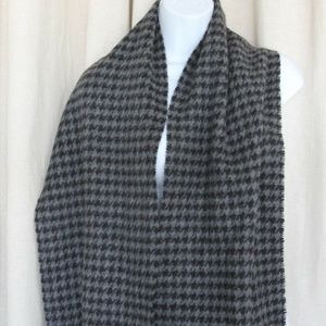 Houndstooth Cashmere Scarf New